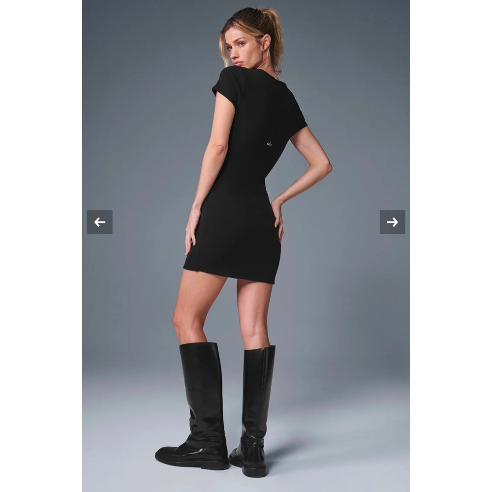 Alo Yoga Goddess Ribbed Mini Indiesleaze Boho Festival Streetfashion